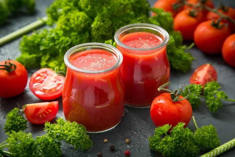 suco detox de tomate